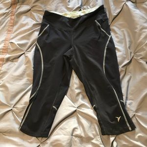 Old Navy Cropped Workout Pants